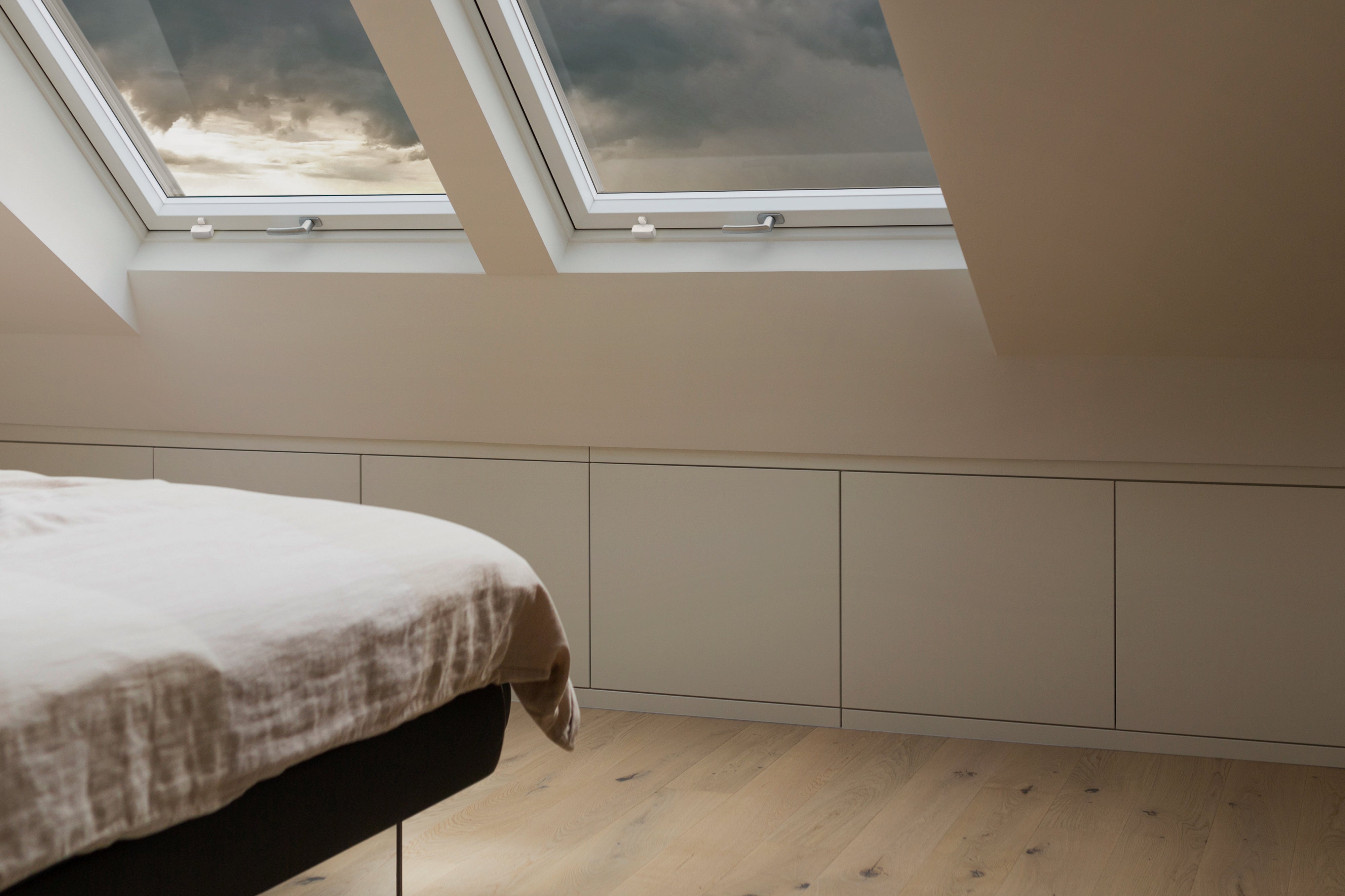 Eve Door & Window (Matter over Thread)